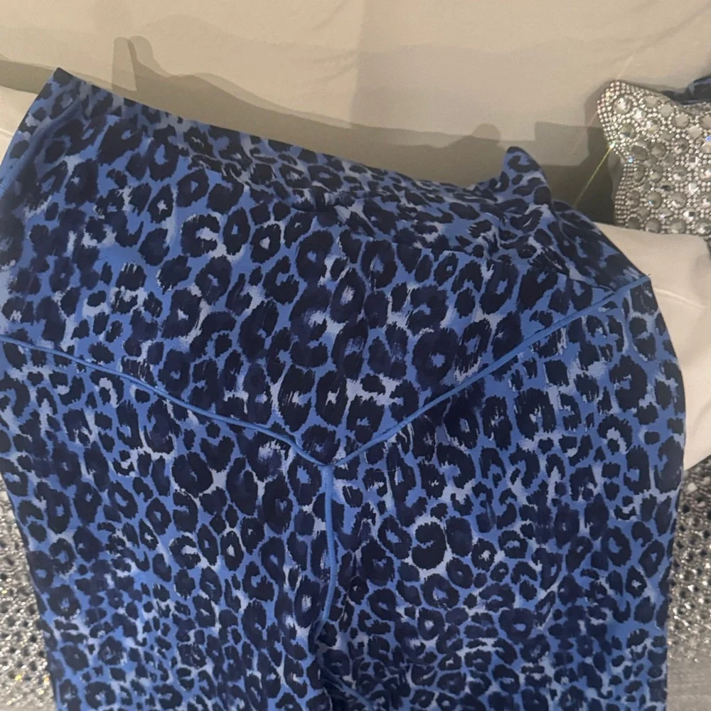 Aerie Blue Leopard Print Leggings - Picture 2 of 4